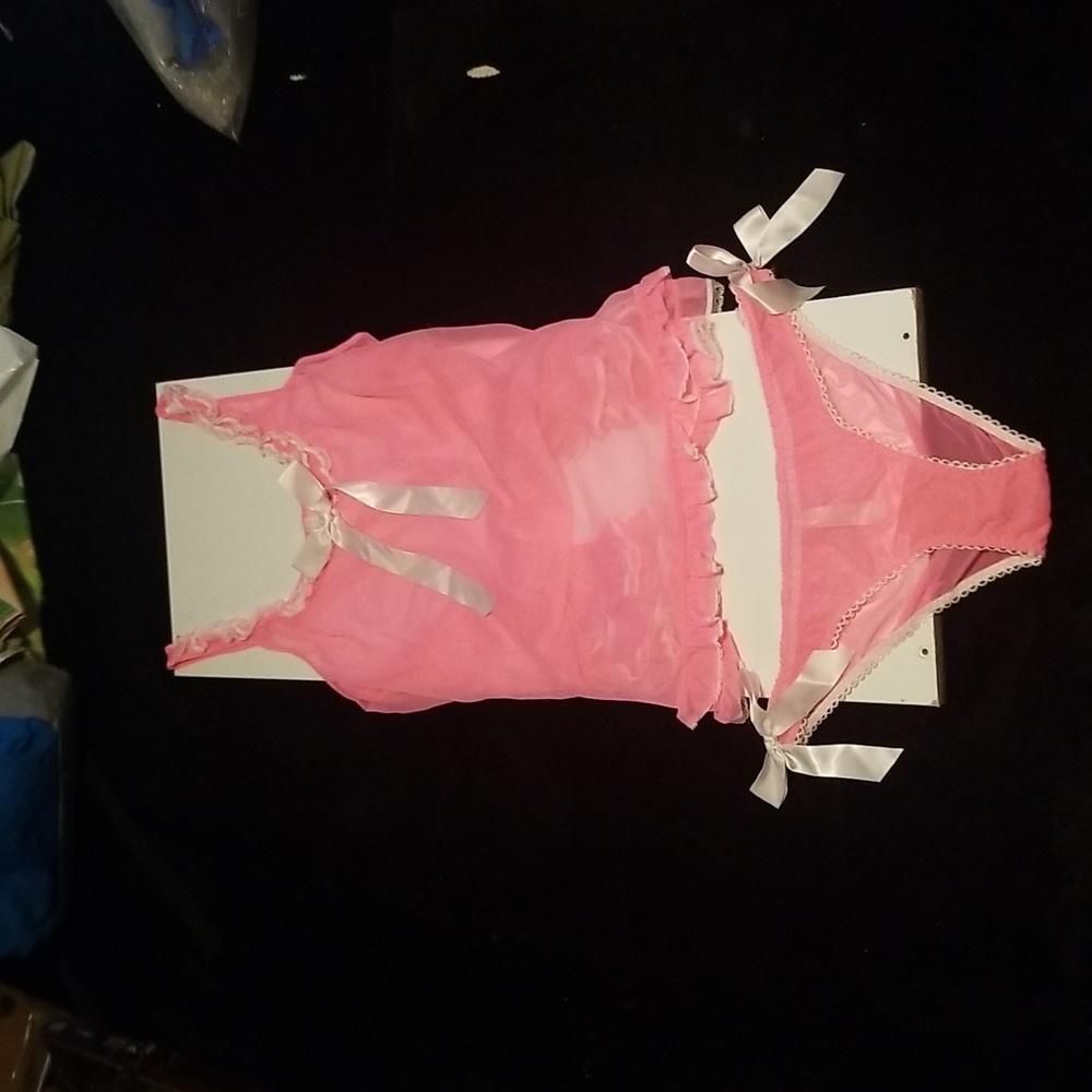 New Victoria Secret Intimate Wear Top And Bottom Set Lace Size Large New!!